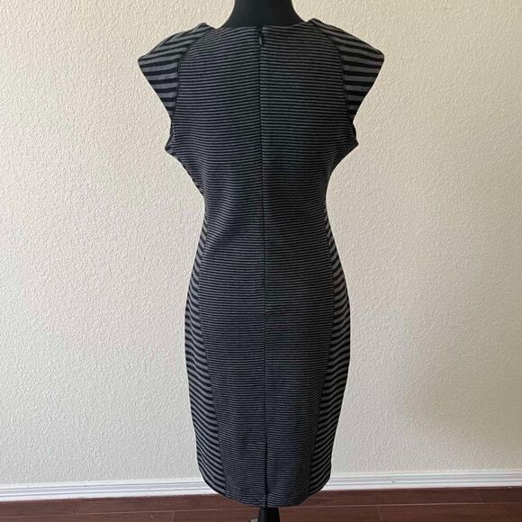 Calvin Klein Grey Striped Midi Cap Sleeve Dress Size 12 - Picture 2 of 8